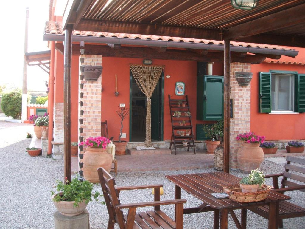 La Locanda Country House Borgo Montenero Esterno foto