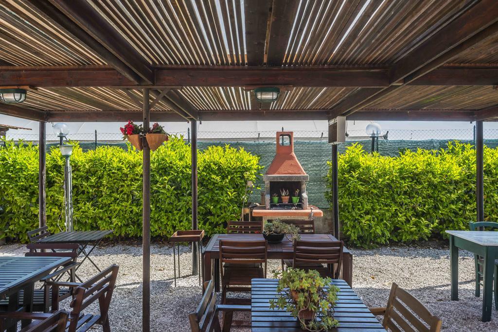 La Locanda Country House Borgo Montenero Esterno foto